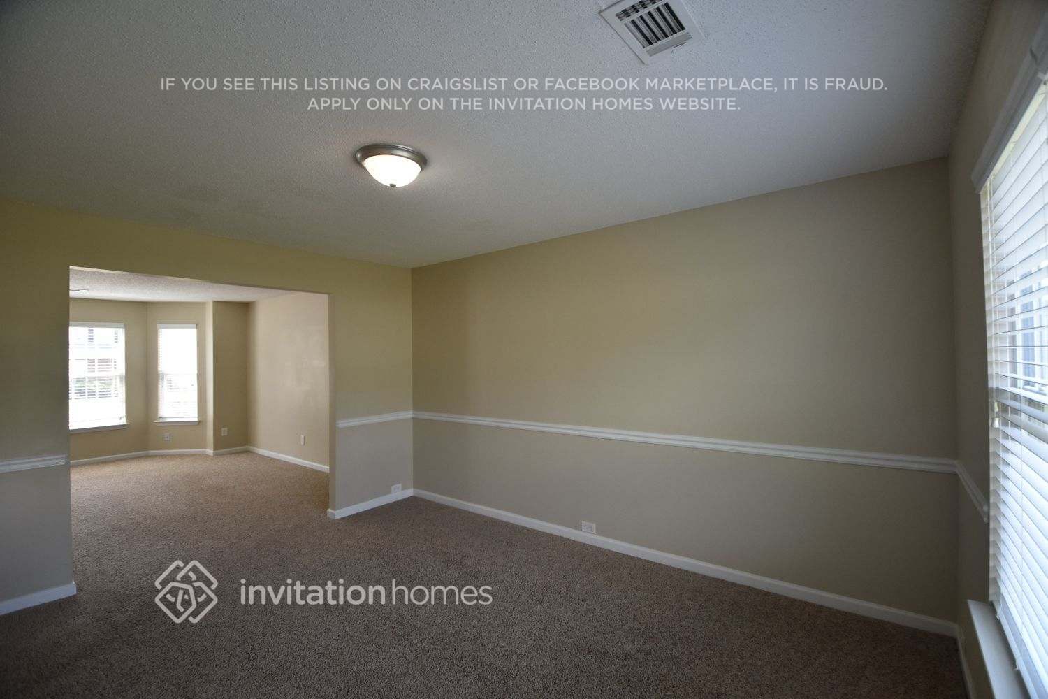 Building Photo - 3632 Rosebud Park Dr