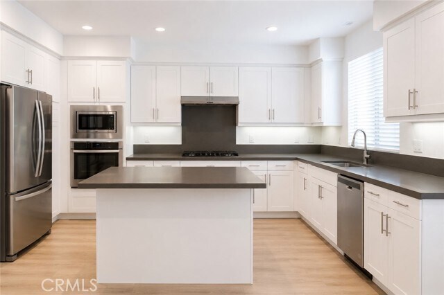 Building Photo - 219 Carmine