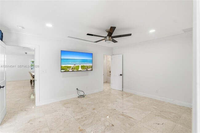 Building Photo - 7985 SW 136th St
