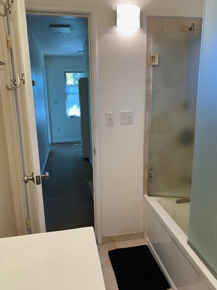 Bathroom, 2nd floor - 1635 Derby St