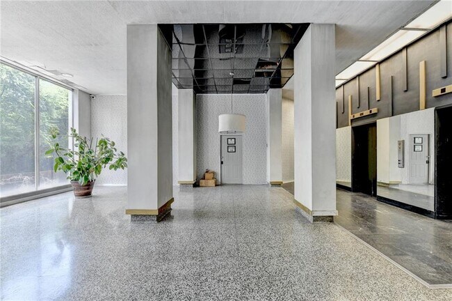 Building Photo - 215 Piedmont Ave NE