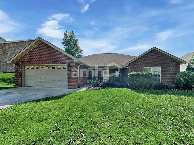 Building Photo - 1061 Saint Johns Dr