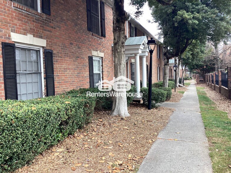 Building Photo - 6700 Roswell Rd NE