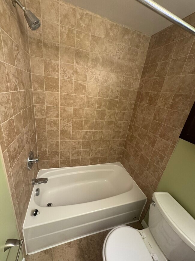 Building Photo - 500 S Lincoln St