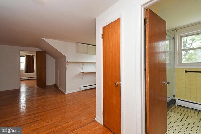 Building Photo - 559 General Muhlenberg Rd