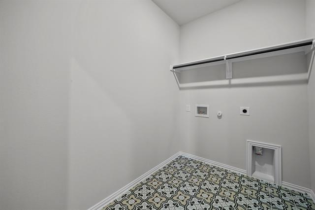 Building Photo - 533 Hickory Rdg Dr