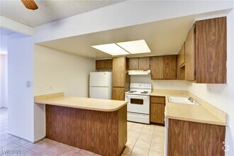 Building Photo - 6200 Camino De Rosa Dr