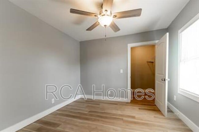 Building Photo - 648 W 30th St