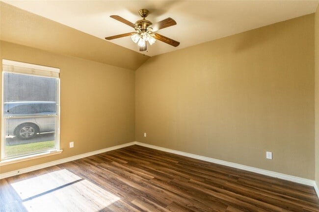 Building Photo - 343 Montana Trail