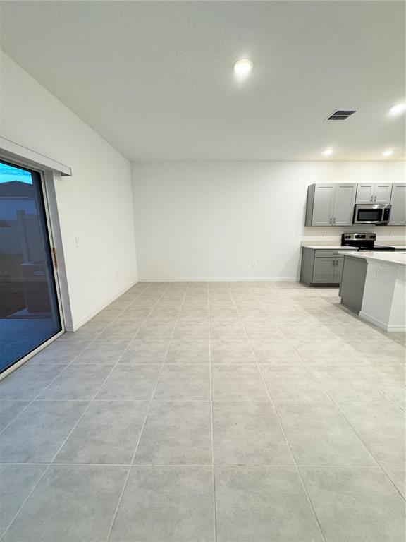 Building Photo - 1304 Drake Rdg Dr