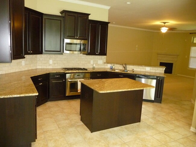 Building Photo - Coming Soon | 3 Bed, 2 Bath | 2,338 Sq Ft ...