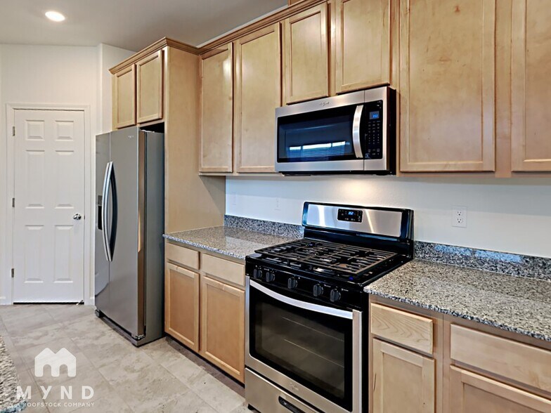 Building Photo - 3292 Auburn Leaf Loop