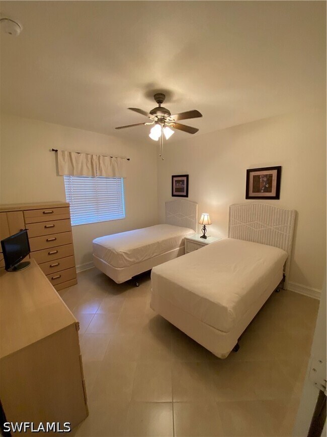 Building Photo - 7831 Regal Heron Cir