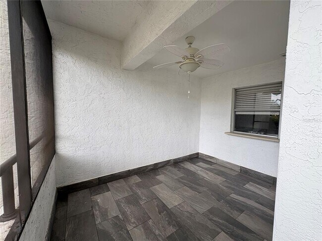 Building Photo - 2583 Countryside Blvd