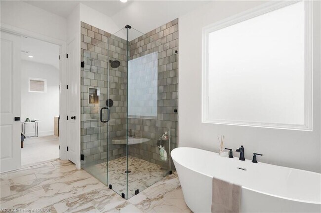 Building Photo - 9101 Birkshire Pl