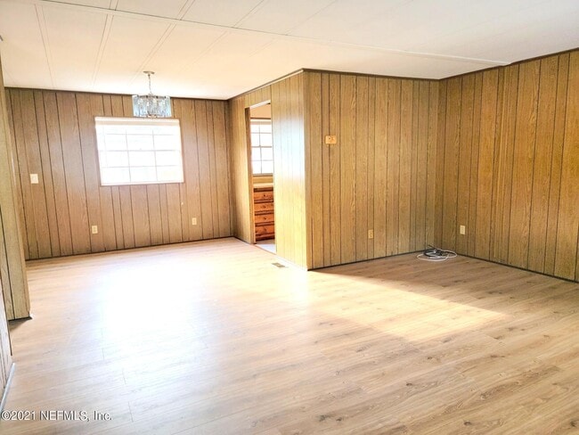 Building Photo - 7631 Timberwood Dr