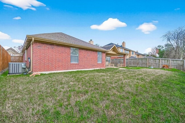 Building Photo - 11347 Corola Trail Dr