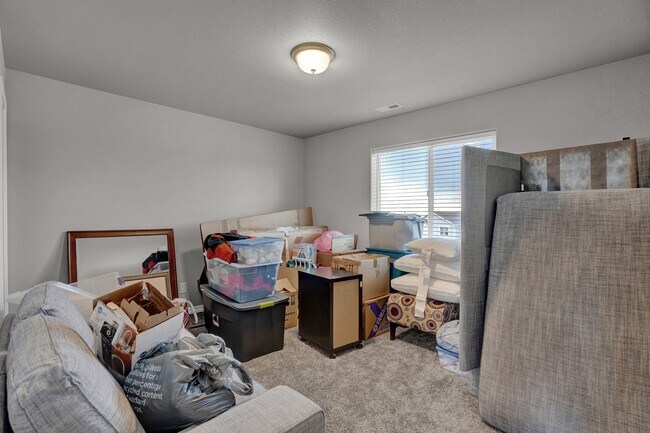 Building Photo - 8345 Talc Dr