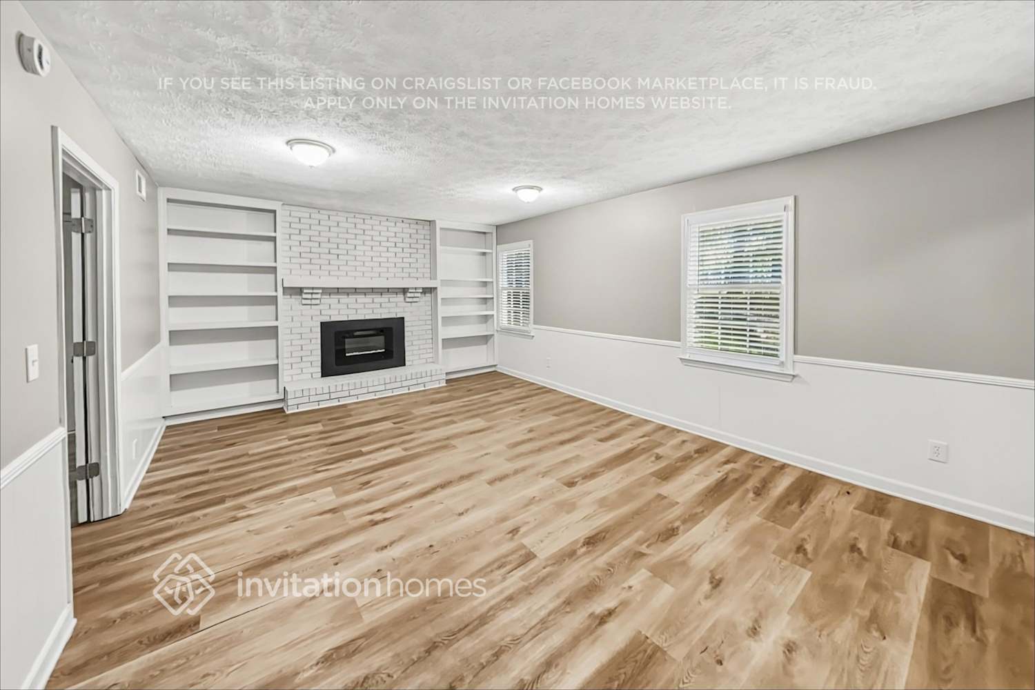 Building Photo - 902 Laurel Ct