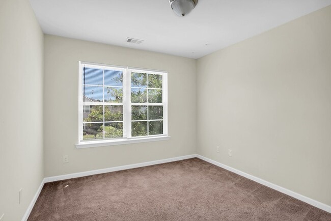 Building Photo - 3 Bedroom 2.5 Bathroom Townhome in Richmon...