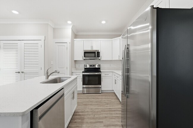 Building Photo - 235 Date Palm Ln