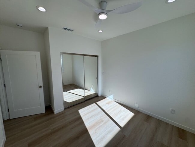 Building Photo - 6170 Briercrest Ave