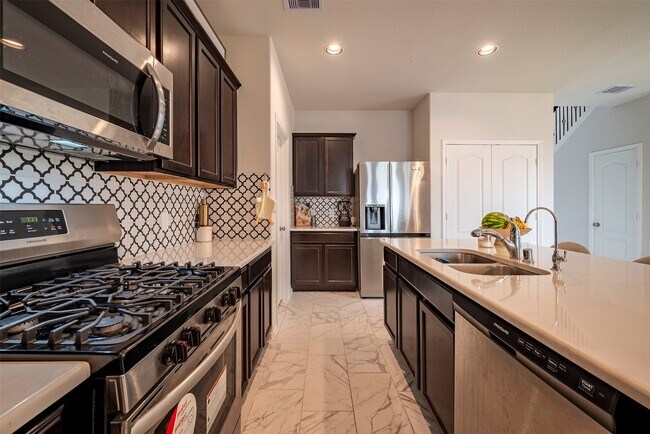 Building Photo - 4411 Mooring Cove Ct