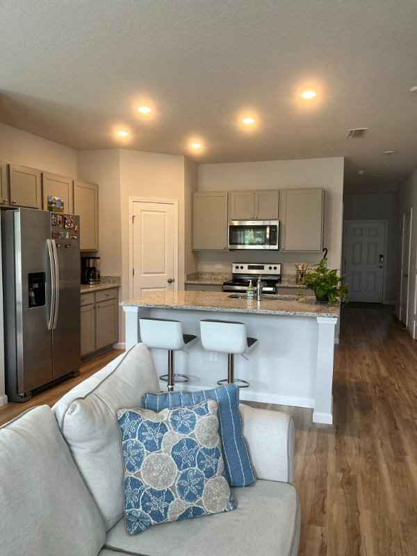 Building Photo - 14542 Macadamia Ln