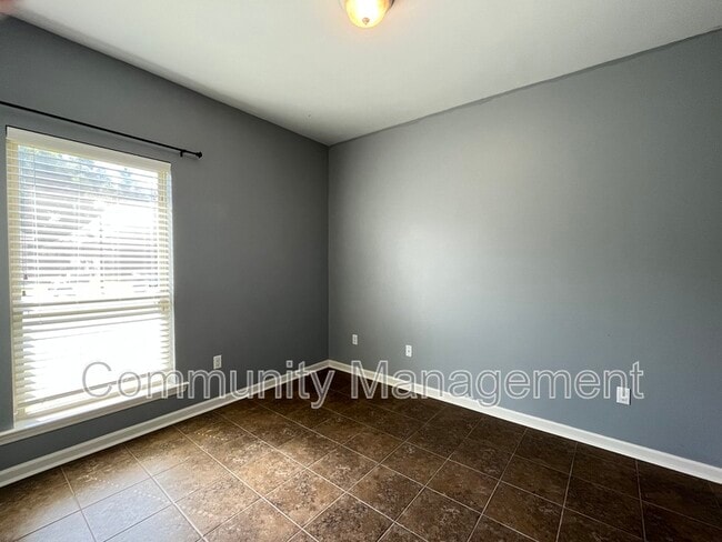 Building Photo - 8676 Aston Ave