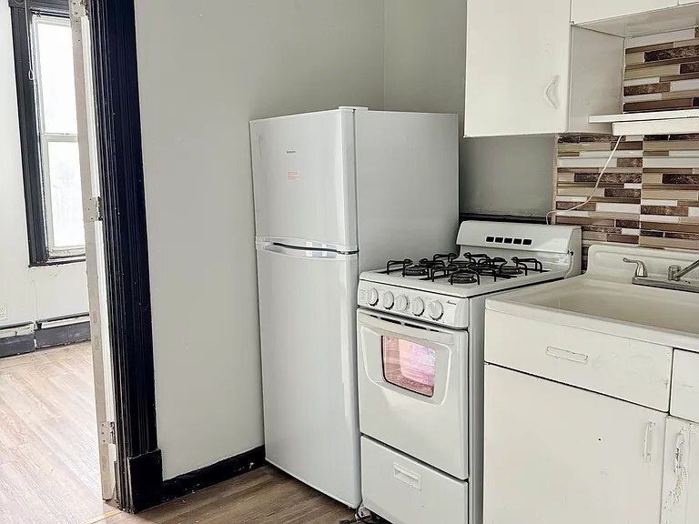 Building Photo - 450 Hamilton St