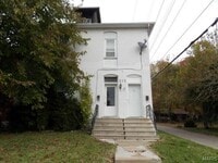 Building Photo - 213 E Garfield St