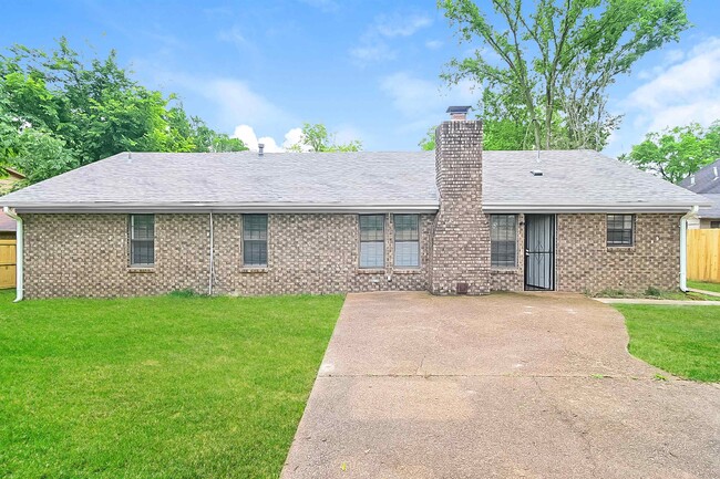 Building Photo - 3025 Wood Thrush Dr