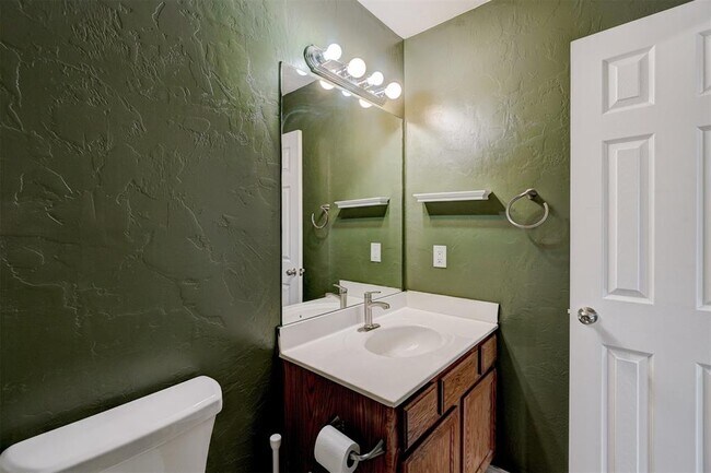 Building Photo - 408 Cherokee Gate Dr