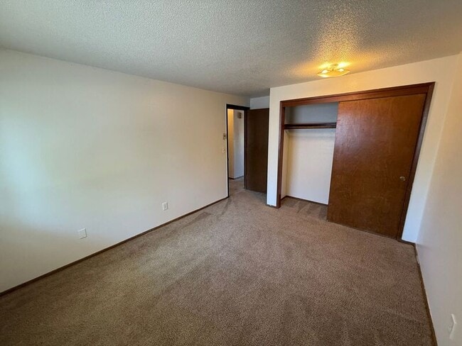 Building Photo - 3779 Iberis St NE