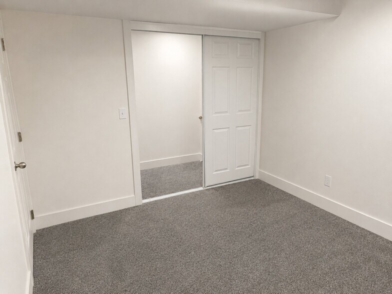 Building Photo - 267 W Willow Creek Dr