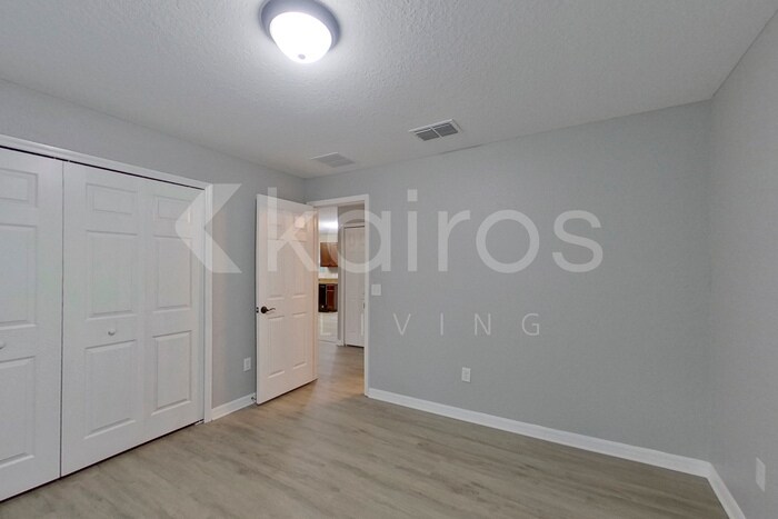 Building Photo - 13719 SW 89 Cir