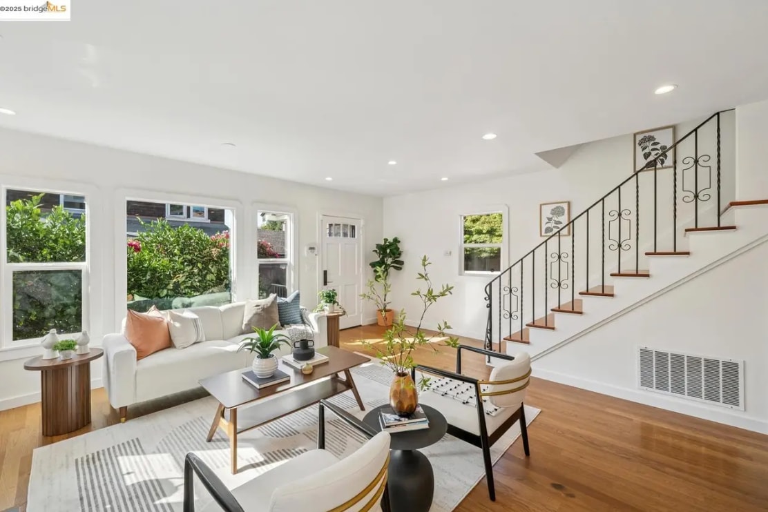 Building Photo - 2419 Webster St