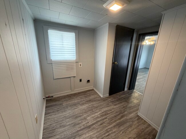 Building Photo - 1002 Williams-W