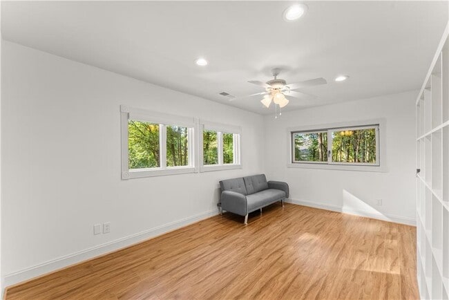 Building Photo - 1495 Spalding Dr