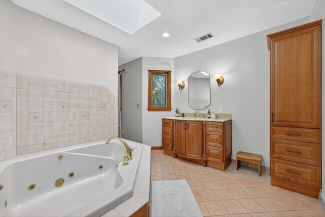 Building Photo - 71 Cherry Swamp Rd