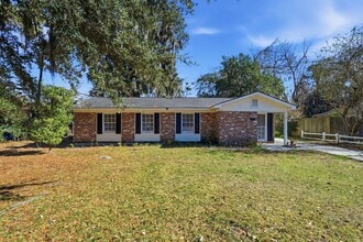 Building Photo - Ranch Style Home in Southside Savannah