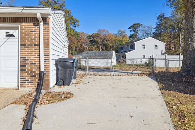 Building Photo - Beautiful Single Family Home in Virginia B...