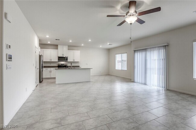Building Photo - 4104 Agama St