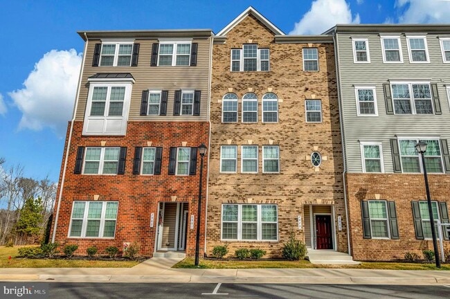 Building Photo - 7977 Independence Dr