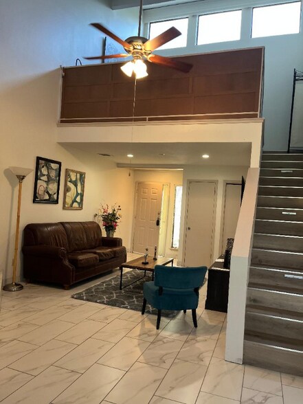 Building Photo - 8411 Echo Creek Ln