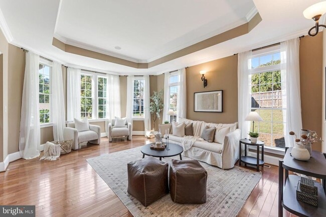 Building Photo - 829 Golden Arrow St