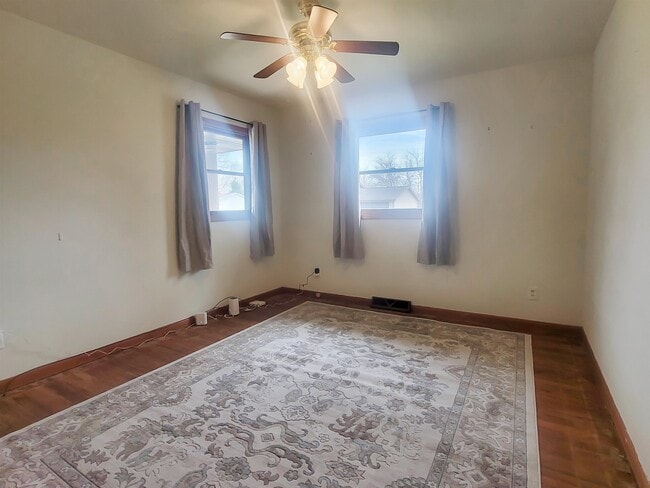 Building Photo - 445 Peach St