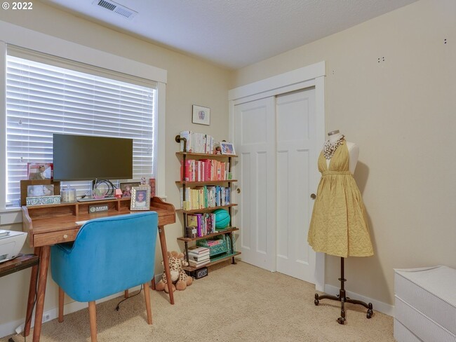 Building Photo - 11464 SW 96th Ave