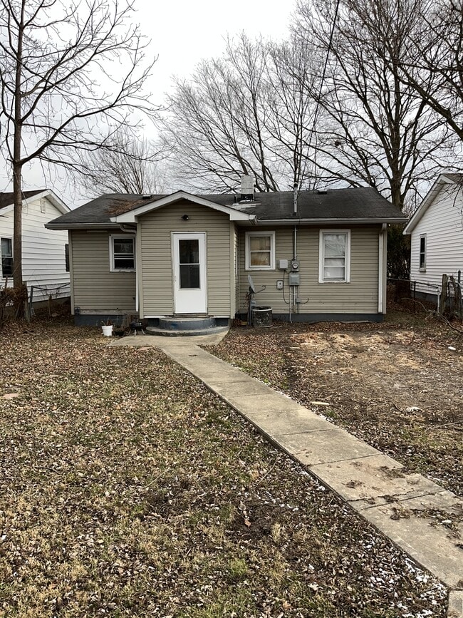 Building Photo - 4025 Brown St