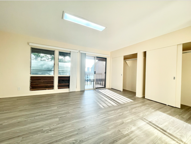 Building Photo - 98-1421 Kaahumanu Street